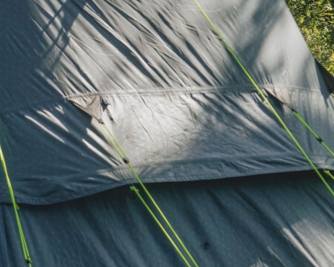 Outwell Earth 3 Plus Two room Tunnet Tent for 3 persons, Green, Grey | Outwell Outwell Earth 3 Plus Two room Tunnet Tent for 3 persons, Green, Grey | Outwell