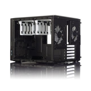 Fractal Design | NODE 804 | Okno boczne | 2 - USB 3.0Wejście/wyjście audioPrzycisk zasilania z diodą LED (biała)Dioda LED aktywn