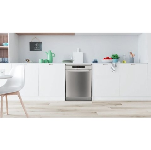 INDESIT | Zmywarka | D2F HD624 AS | Wolnostojąca | Szerokość 60 cm | Liczba kompletów naczyń 14 | Liczba programów 9 | Klasa efe