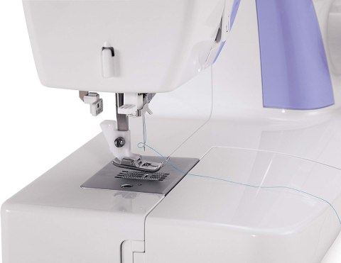 Singer Sewing Machine Simple 3232 Number of stitches 32 Number of buttonholes 1 White Singer Sewing Machine Simple 3232 Number of stitches 32 Number of buttonholes 1 White