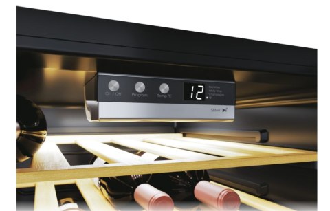 Candy | Chłodziarka do wina | CWC 154 EEL/NF | Klasa efektywności energetycznej G | Wolnostojąca | Pojemność butelek 41 | Czarna