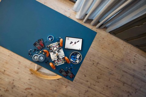 LEGO Technic NASA Apollo - pojazd LRV 42182