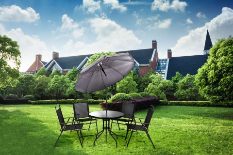 Komplet mebli ogrodowych stolik 4 krzesła parasol MultiGarden Komplet mebli ogrodowych stolik 4 krzesła parasol MultiGarden