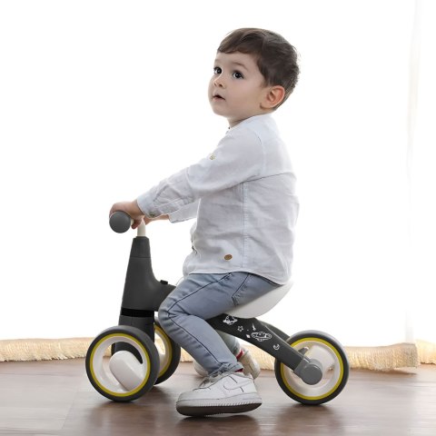 Rowerek biegowy dla dzieci bezpieczna konstrukcja koła EVA "Kosmiczny" ECOTOYS Rowerek biegowy dla dzieci bezpieczna konstrukcja koła EVA "Kosmiczny" ECOTOYS