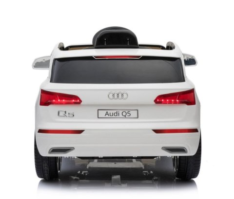 AUDI Q5 SUV , MIĘKKIE KOŁA, MIĘKKIE SIEDZENIE, PEŁNA OPCJA/Q5-SUV AUDI Q5 SUV , MIĘKKIE KOŁA, MIĘKKIE SIEDZENIE, PEŁNA OPCJA/Q5-SUV