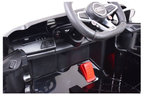 AUDI R8 SPYDER NA AKUMULATOR SUPER WERSJA/A300 AUDI R8 SPYDER NA AKUMULATOR SUPER WERSJA/A300