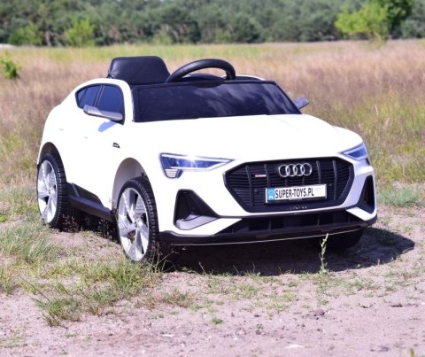 AUTO NA AKUMULATOR AUDI E-TRON SPORTBACK NAJLEPSZA WERSJA/QLS6688 AUTO NA AKUMULATOR AUDI E-TRON SPORTBACK NAJLEPSZA WERSJA/QLS6688