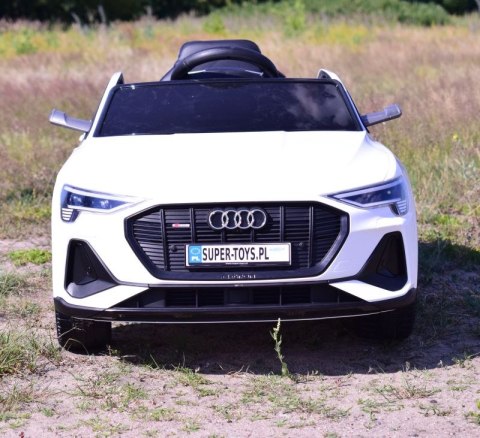 AUTO NA AKUMULATOR AUDI E-TRON SPORTBACK NAJLEPSZA WERSJA/QLS6688 AUTO NA AKUMULATOR AUDI E-TRON SPORTBACK NAJLEPSZA WERSJA/QLS6688