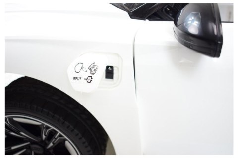 AUTO NA AKUMULATOR AUDI RS E-TRON GT , MIĘKKIE KOŁA, MIEKKIE SIEDZENIE, SUPER JAKOSĆ/QLS6888 AUTO NA AKUMULATOR AUDI RS E-TRON GT , MIĘKKIE KOŁA, MIEKKIE SIEDZENIE, SUPER JAKOSĆ/QLS6888