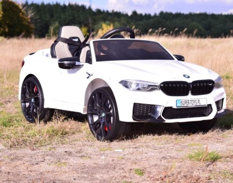 ORYGINALNE BMW M5 24V Z FUNKCJĄ DRIFTU - MIĘKKIE KOŁA, MIĘKKIE SIEDZENIE /SX2118 ORYGINALNE BMW M5 24V Z FUNKCJĄ DRIFTU - MIĘKKIE KOŁA, MIĘKKIE SIEDZENIE /SX2118