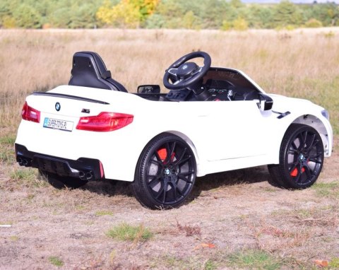ORYGINALNE BMW M5 24V Z FUNKCJĄ DRIFTU - MIĘKKIE KOŁA, MIĘKKIE SIEDZENIE /SX2118 ORYGINALNE BMW M5 24V Z FUNKCJĄ DRIFTU - MIĘKKIE KOŁA, MIĘKKIE SIEDZENIE /SX2118