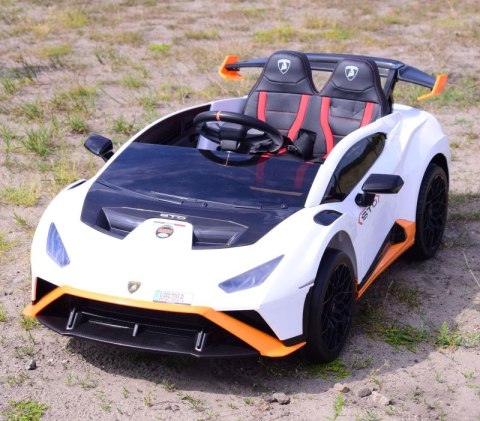 ORYGINALNE DRIFTUJĄCE LAMBORGHINI HURACAN STO NA AKUMULATOR/SMT-555-24V ORYGINALNE DRIFTUJĄCE LAMBORGHINI HURACAN STO NA AKUMULATOR/SMT-555-24V