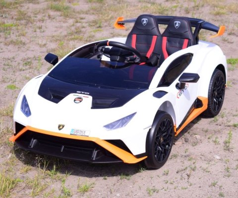 ORYGINALNE DRIFTUJĄCE LAMBORGHINI HURACAN STO NA AKUMULATOR/SMT-555-24V ORYGINALNE DRIFTUJĄCE LAMBORGHINI HURACAN STO NA AKUMULATOR/SMT-555-24V