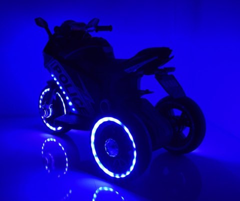 DUŻY MOTOR ŚCIGACZ STRONG 2 EXCLUSIVE, ŚWIECĄCE KOŁA, 3 KOŁOWY/HT6188 DUŻY MOTOR ŚCIGACZ STRONG 2 EXCLUSIVE, ŚWIECĄCE KOŁA, 3 KOŁOWY/HT6188