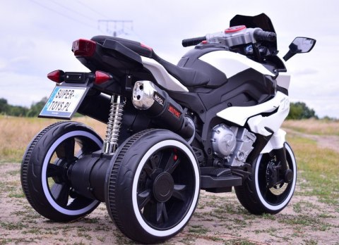 DUŻY MOTOR ŚCIGACZ STRONG 2 EXCLUSIVE, ŚWIECĄCE KOŁA/HLX2018 DUŻY MOTOR ŚCIGACZ STRONG 2 EXCLUSIVE, ŚWIECĄCE KOŁA/HLX2018