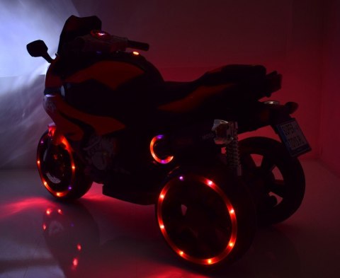 DUŻY MOTOR ŚCIGACZ STRONG 2 EXCLUSIVE, ŚWIECĄCE KOŁA/HLX2018 DUŻY MOTOR ŚCIGACZ STRONG 2 EXCLUSIVE, ŚWIECĄCE KOŁA/HLX2018