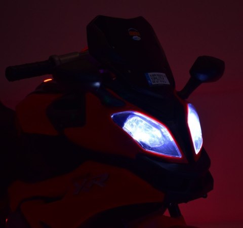 DUŻY MOTOR ŚCIGACZ STRONG 2 EXCLUSIVE, ŚWIECĄCE KOŁA/HLX2018 DUŻY MOTOR ŚCIGACZ STRONG 2 EXCLUSIVE, ŚWIECĄCE KOŁA/HLX2018
