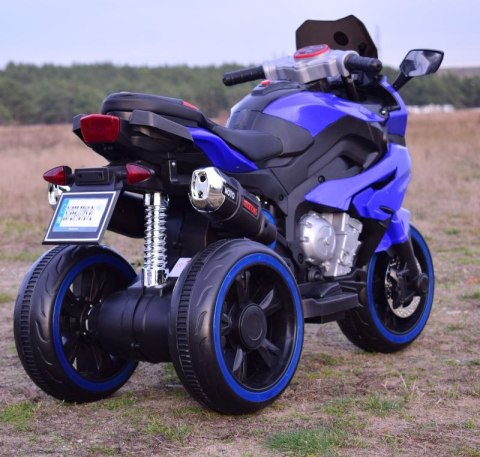 DUŻY MOTOR ŚCIGACZ STRONG 2 EXCLUSIVE, ŚWIECĄCE KOŁA/HLX2018 DUŻY MOTOR ŚCIGACZ STRONG 2 EXCLUSIVE, ŚWIECĄCE KOŁA/HLX2018