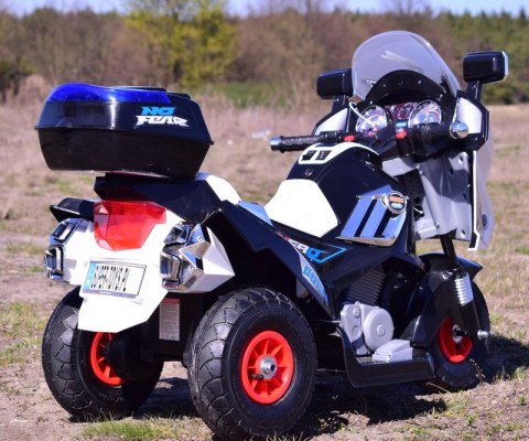 MEGA WIELKI MOTOR HERO Z DŹWIĘKAMI NA POMPOWANYCH KOŁACH NOWOŚĆ / 8815 12 V MEGA WIELKI MOTOR HERO Z DŹWIĘKAMI NA POMPOWANYCH KOŁACH NOWOŚĆ / 8815 12 V