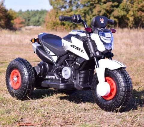 MOTOR ŚCIGACZ NA POMPOWANYCH KOŁACH, DWA SILNIKI SUPER NOWOŚĆ/TK103 MOTOR ŚCIGACZ NA POMPOWANYCH KOŁACH, DWA SILNIKI SUPER NOWOŚĆ/TK103