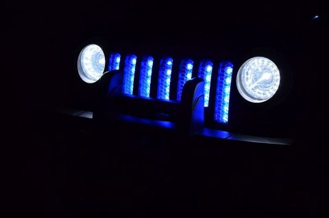MEGA JEEP SUNSHINE, NAPĘD 4X4, 2X12V, WOLNY START/ MIĘKKIE KOŁA, BLUETOOTH, RADIO EXCLUSIVE/2388 MEGA JEEP SUNSHINE, NAPĘD 4X4, 2X12V, WOLNY START/ MIĘKKIE KOŁA, BLUETOOTH, RADIO EXCLUSIVE/2388