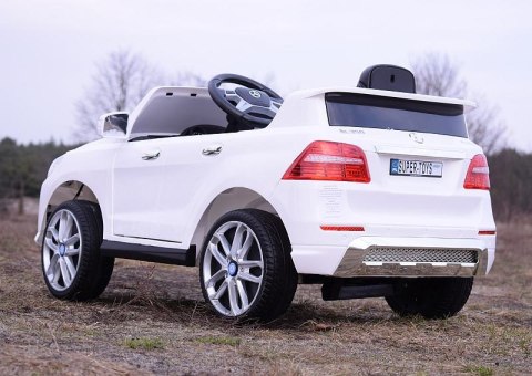 MERCEDES ML350 AMG TRZY SILNIKI, FUNKCJA BUJANIA,MIĘKKIE KOŁA, MIĘKKIE SIEDZENIE, MOCNY/ML350 MERCEDES ML350 AMG TRZY SILNIKI, FUNKCJA BUJANIA,MIĘKKIE KOŁA, MIĘKKIE SIEDZENIE, MOCNY/ML350