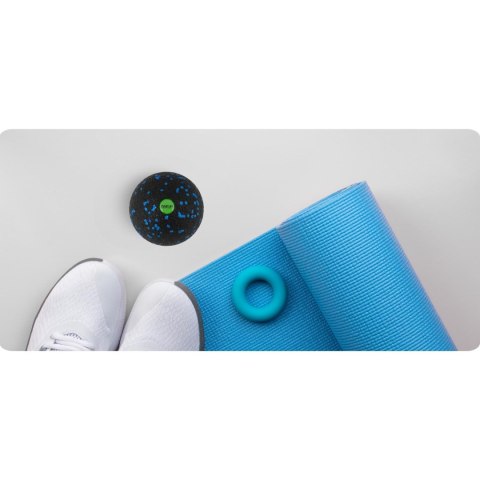 Piłka do masażu i fitness NS-965 czarno-niebieska Piłka do masażu i fitness NS-965 czarno-niebieska