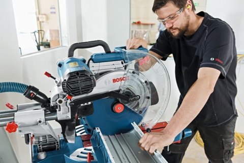 PILARKA UKOSOWA, UKOŚNICA GCM 12 SDE 1800W 305MM PILARKA UKOSOWA, UKOŚNICA GCM 12 SDE 1800W 305MM