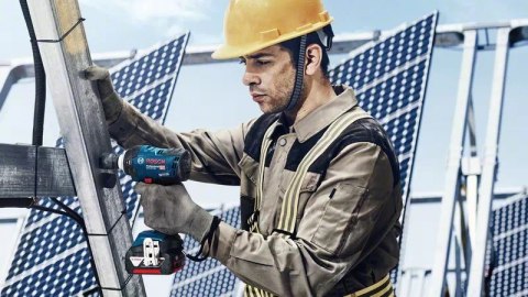 ZESTAW GDS18V-400 + GSB18V-50 1*2.0AH+1*5.0AH ZESTAW GDS18V-400 + GSB18V-50 1*2.0AH+1*5.0AH