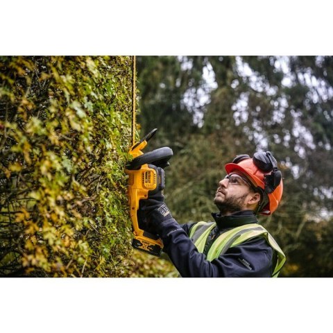 NOŻYCE AKUMULATOROWE DO ŻYWOPŁOTU 55CM 18V XR 1*5.0AH NOŻYCE AKUMULATOROWE DO ŻYWOPŁOTU 55CM 18V XR 1*5.0AH