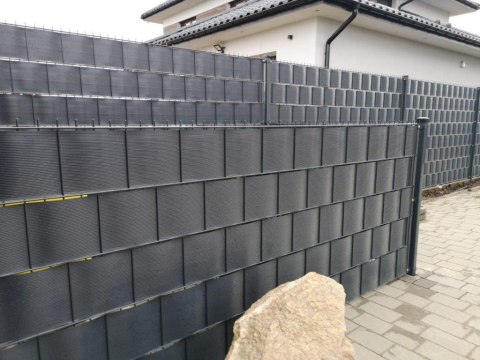 Taśma ogrodzeniowa PASKI 24 x 2,55mb CLASSIC 19cm PROTECTO™ GRAFIT + 48 klipsów GRATIS Taśma ogrodzeniowa PASKI 24 x 2,55mb CLASSIC 19cm PROTECTO™ GRAFIT + 48 klipsów GRATIS