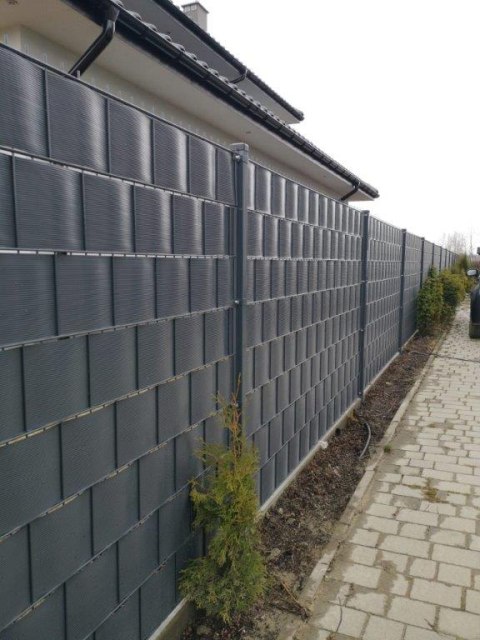 Taśma ogrodzeniowa PASKI 24 x 2,55mb CLASSIC 19cm PROTECTO™ GRAFIT + 48 klipsów GRATIS Taśma ogrodzeniowa PASKI 24 x 2,55mb CLASSIC 19cm PROTECTO™ GRAFIT + 48 klipsów GRATIS