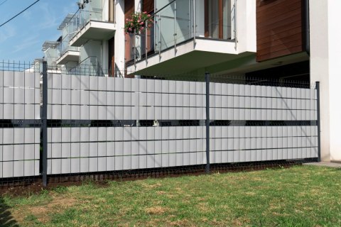 Taśma ogrodzeniowa PASKI 6 x 2,55mb SMART 19cm PROTECTO™ SZARA + 12 klipsów GRATIS Taśma ogrodzeniowa PASKI 6 x 2,55mb SMART 19cm PROTECTO™ SZARA + 12 klipsów GRATIS