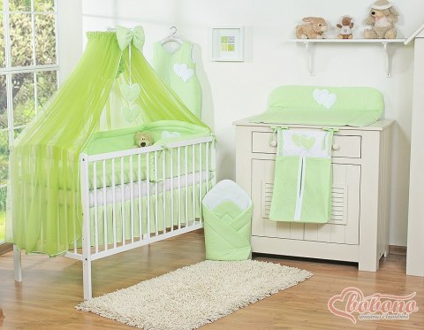 Duża moskitiera do łóżeczka dziecięcego z szyfonu z wiszącymi serduszkami i kokardką - zielona