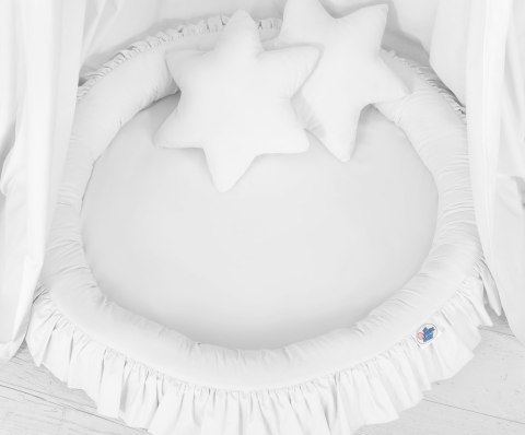 Zestaw: baldachim wiszący do pokoju dziecięcego, gniazdko z falbanką, poduszki - biały