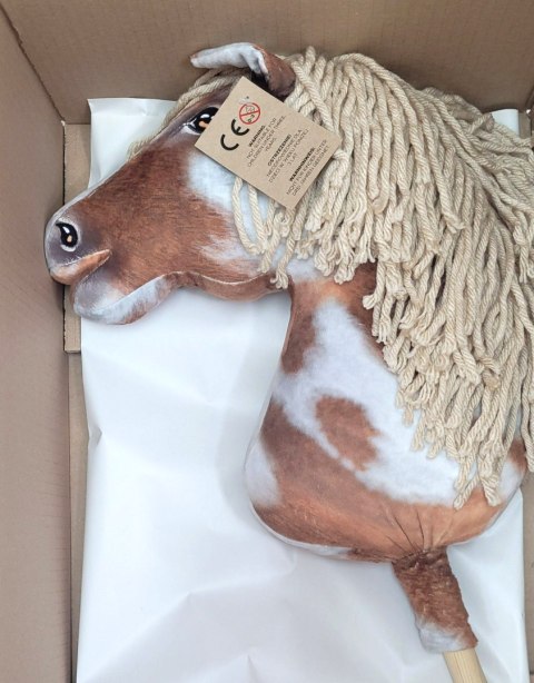 Hobby Horse Duży koń na kiju Premium - srokaty tobiano z beżową grzywą A3