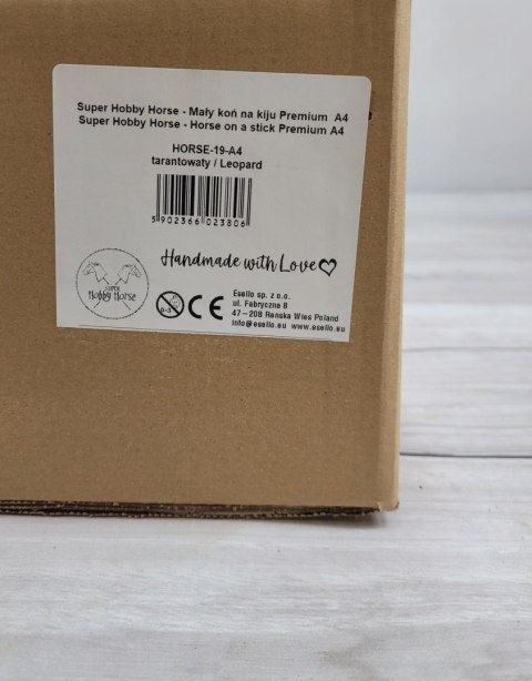 Hobby Horse Średni koń na kiju Premium biały tarantowaty A4