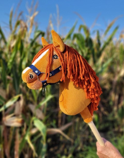 Hobby Horse Średni koń na kiju Premium rudy kasztan A4