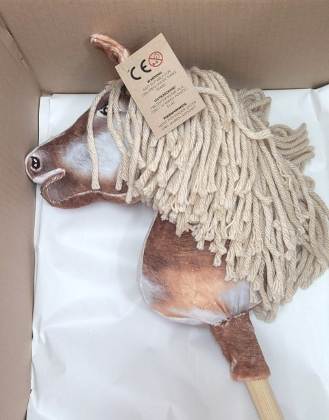 Hobby Horse Średni koń na kiju Premium srokaty tobiano z beżową grzywą A4