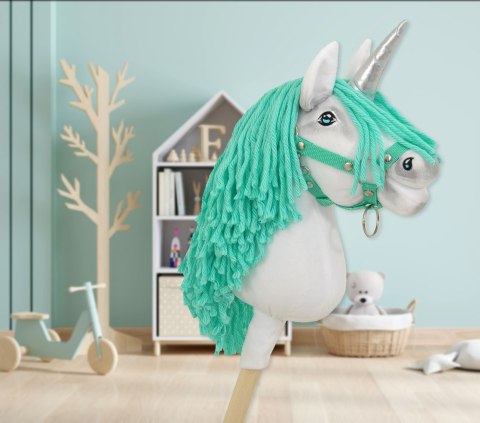 Hobby Horse Jednorożec na kiju biały, grzywa miętowa i srebrny róg A4
