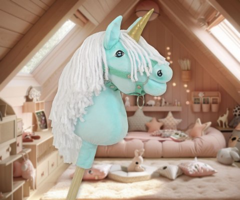 Hobby Horse Jednorożec na kiju miętowy z białą grzywą i złotym rogiem A4