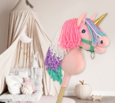 Hobby Horse Jednorożec na kiju różowy z kolorową grzywą i złotym rogiem A4