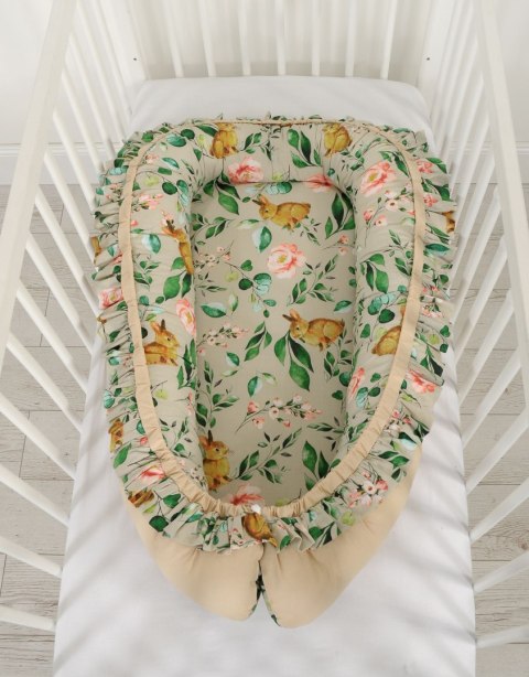 Kokon niemowlęcy kojec otulacz Premium z falbanką - Rabbit with flowers