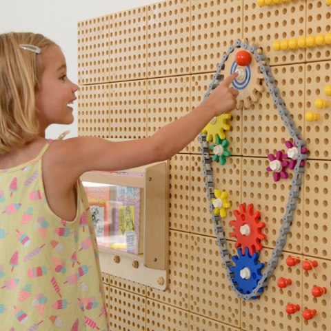 MASTERKIDZ Wolnostojąca Tablica Ściana STEM 166 x 125 cm + Akcesoria Kołki Zębatki Klocki Narzędzia Tor Kulkowy